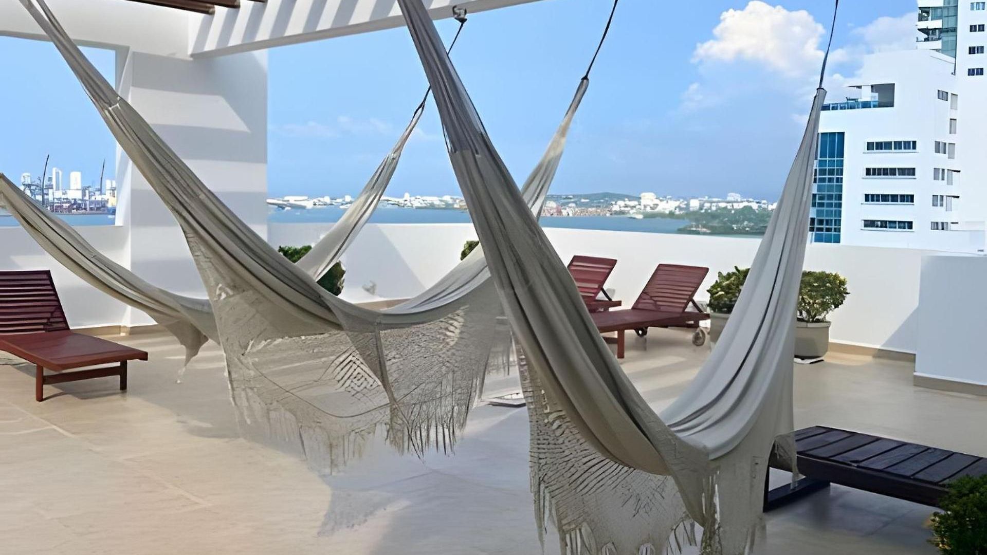 Apartamento Vista Al Mar En Castillogrande, Orange 2d-2b *